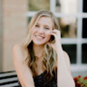 Meet your Posher, Olivia